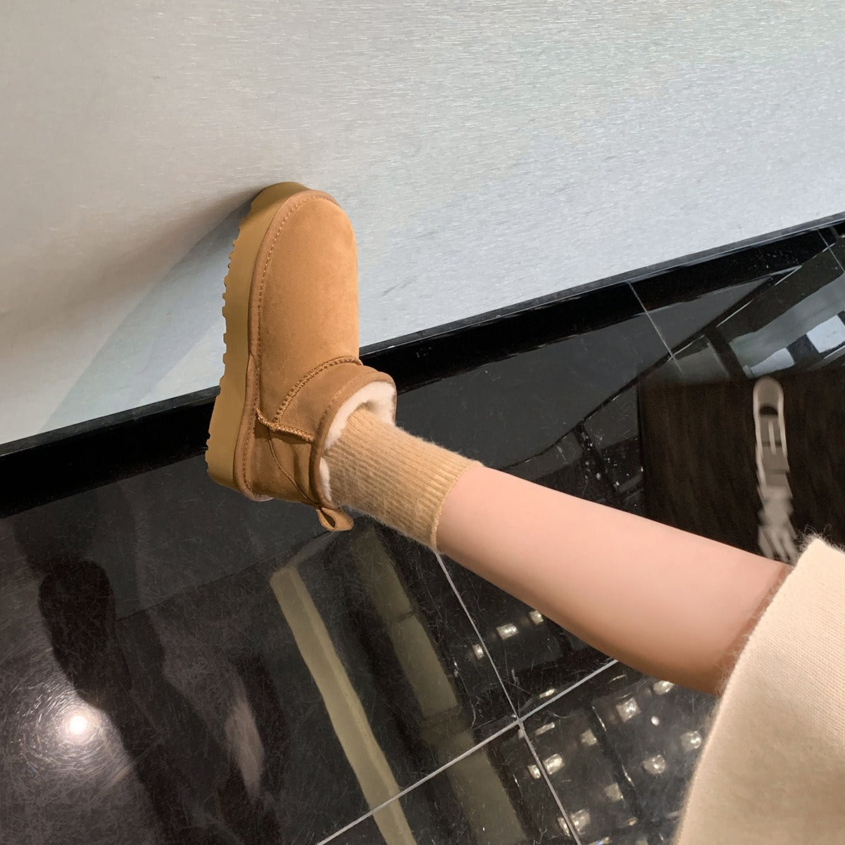 Thick bottomed sponge cake snow boots for women's new high rise plush and thick fur insulation short cotton boots